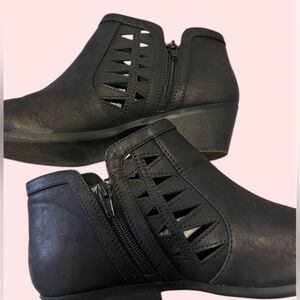 Black SODA Ankle Boots